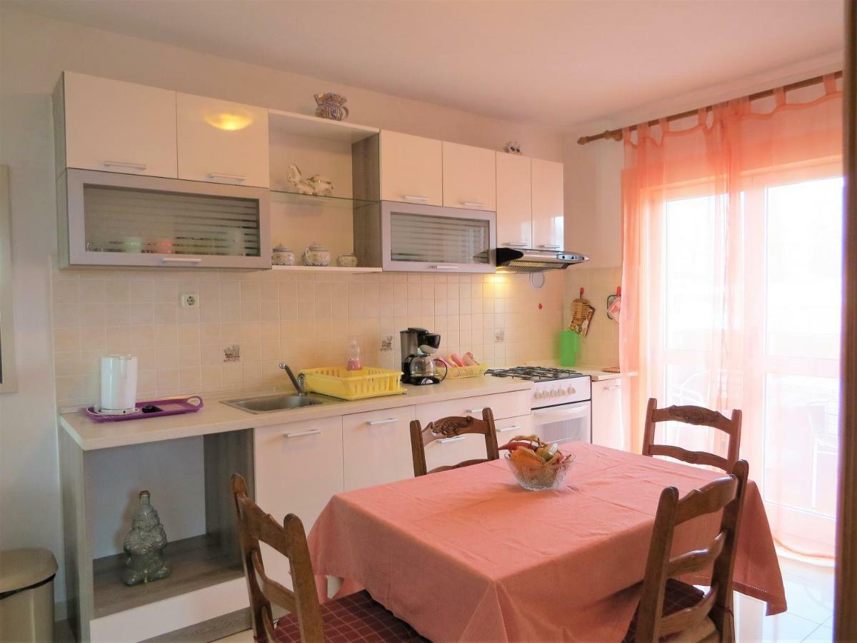 Guesthouse Villa Marija Cres Εξωτερικό φωτογραφία